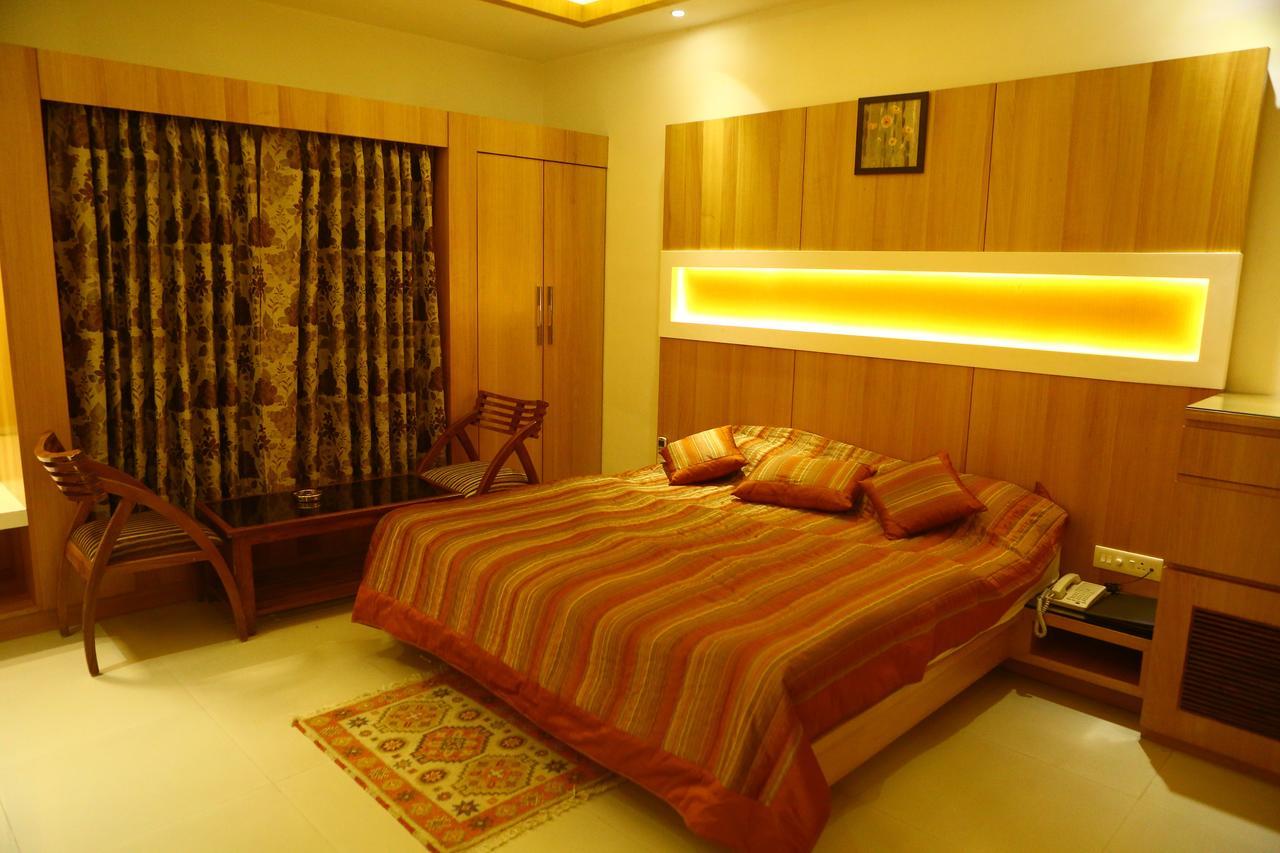 Hotel Deepali Sāgar Exteriér fotografie